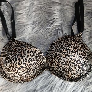Victoria's Secret Black and Tan Leopard Print Bra